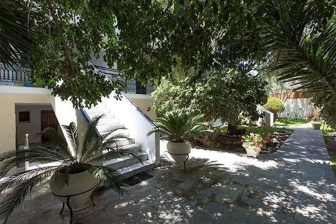 Barbara & Aparthotel 2*