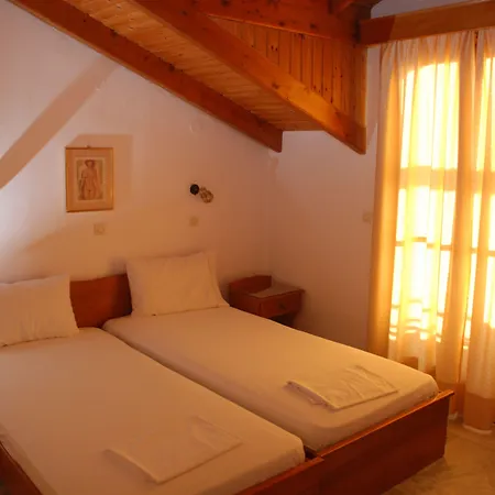 Barbara & 2* 斯沃伦塔